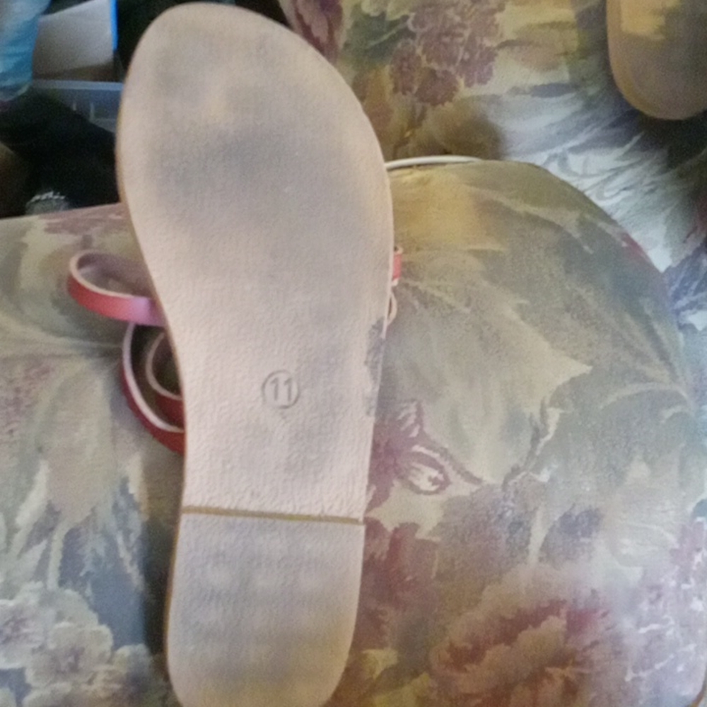 Sandals - Picture 3 of 3